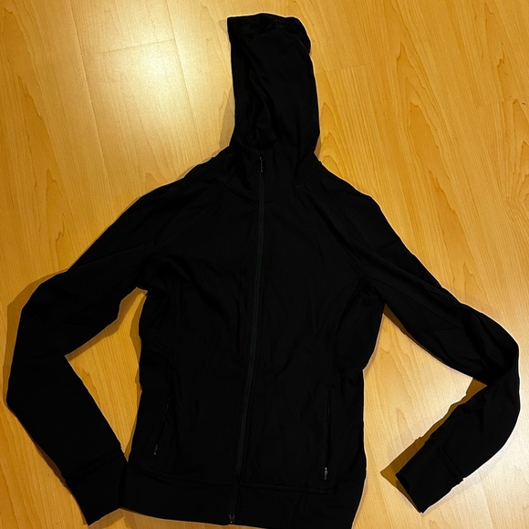 Lululemon jacket - Picture 2 of 5